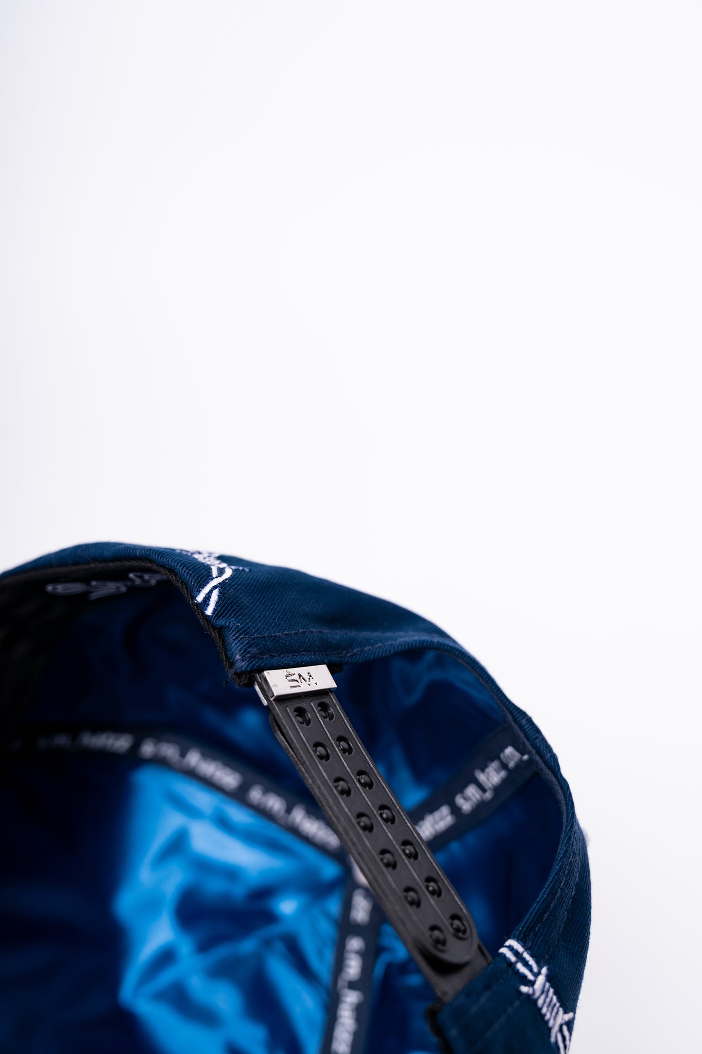 NY BARBED WINGS BLUE