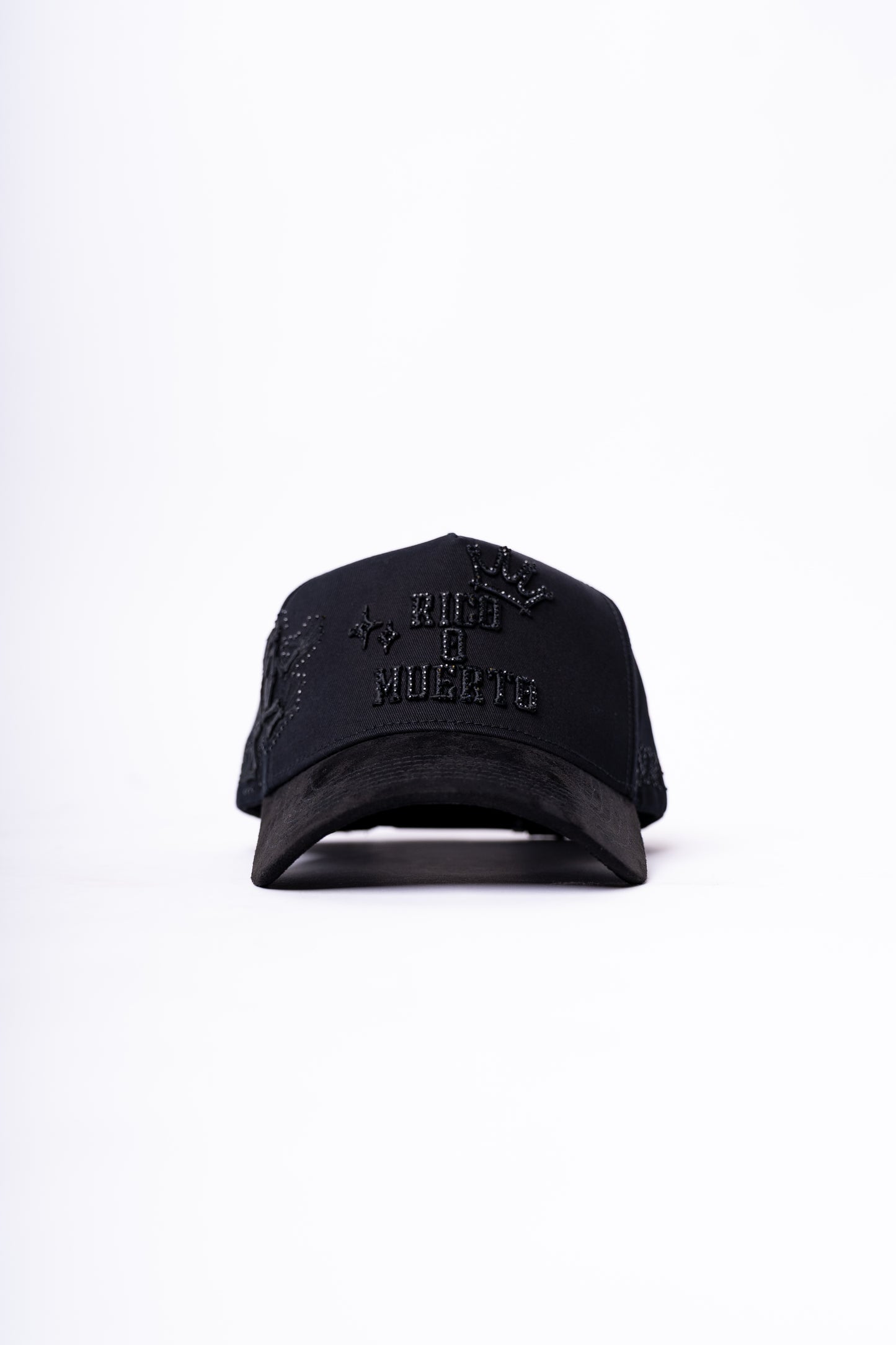Rico o M total black