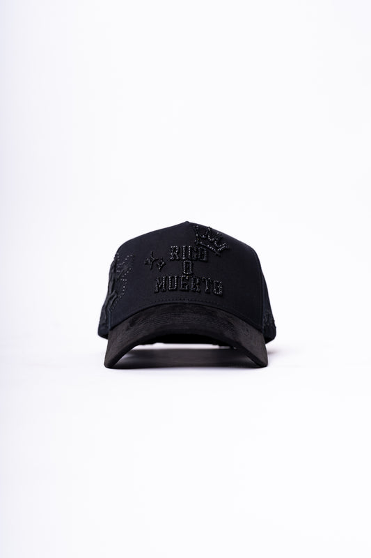 Rico o M total black